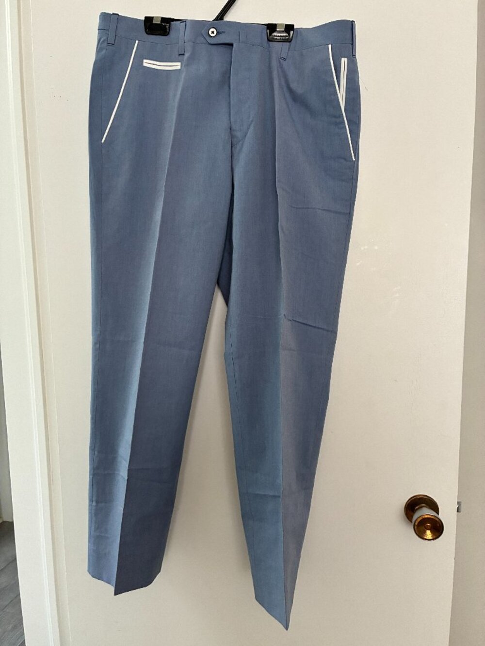 NEW. Pants. Sz 34X28. CORNELIANI Made in Italy 100% Cotton